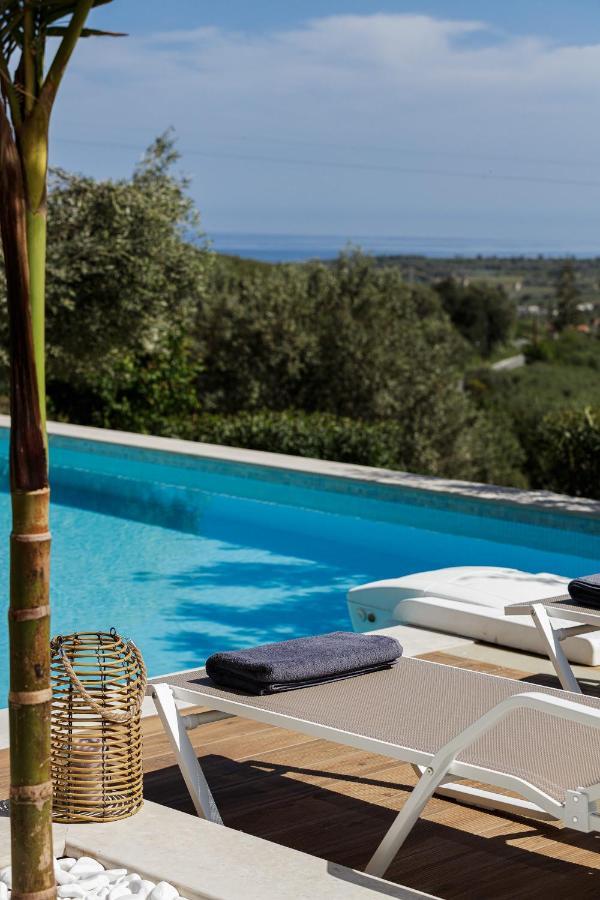 Rizes Villa With Jacuzzi & Heated Pool Agia Triada Eksteriør bilde